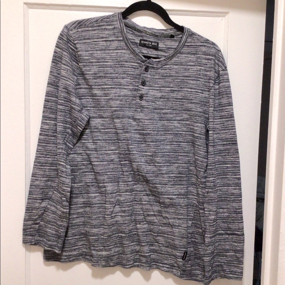 Kenneth Cole Buttoned Crew
